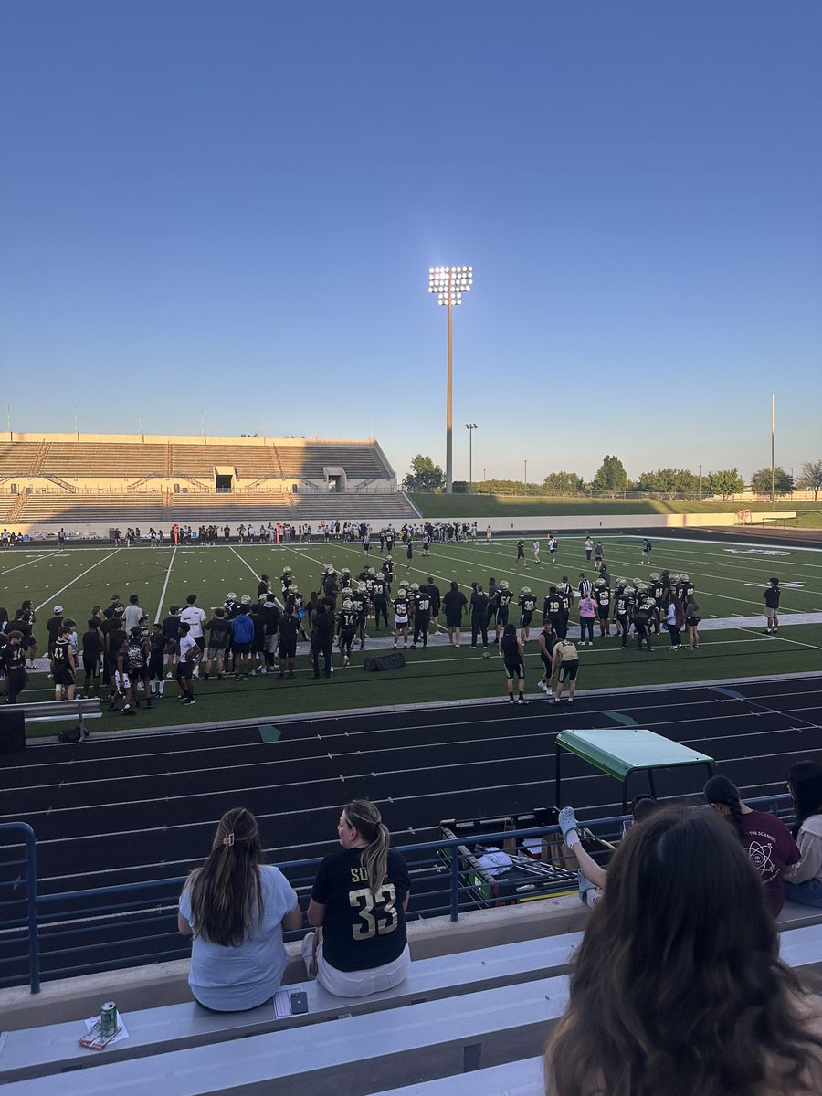 Jason Earls tweet media