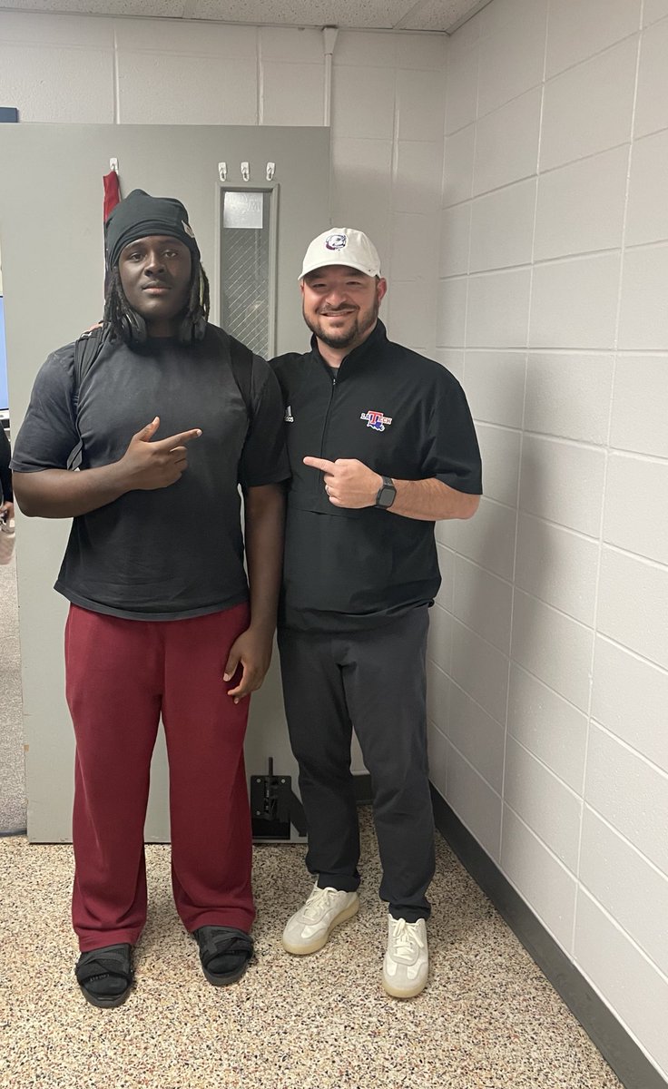 Jordan Ohakawa🇳🇬 (@jordanohakawa) on Twitter photo Appreciate you coming out! <a href="/Coach_Creech/">Josh Creech</a> <a href="/DullesFootball/">DHS Viking Football</a> <a href="/CoachGarrey/">Bill Garrey</a> <a href="/LATechFB/">LA Tech Football 🏈</a> <a href="/CoachPRandolph/">Paul Randolph</a> <a href="/Coach_NJones/">Nick Jones</a> Appreciate you coming out! <a href="/Coach_Creech/">Josh Creech</a> <a href="/DullesFootball/">DHS Viking Football</a> <a href="/CoachGarrey/">Bill Garrey</a> <a href="/LATechFB/">LA Tech Football 🏈</a> <a href="/CoachPRandolph/">Paul Randolph</a> <a href="/Coach_NJones/">Nick Jones</a>