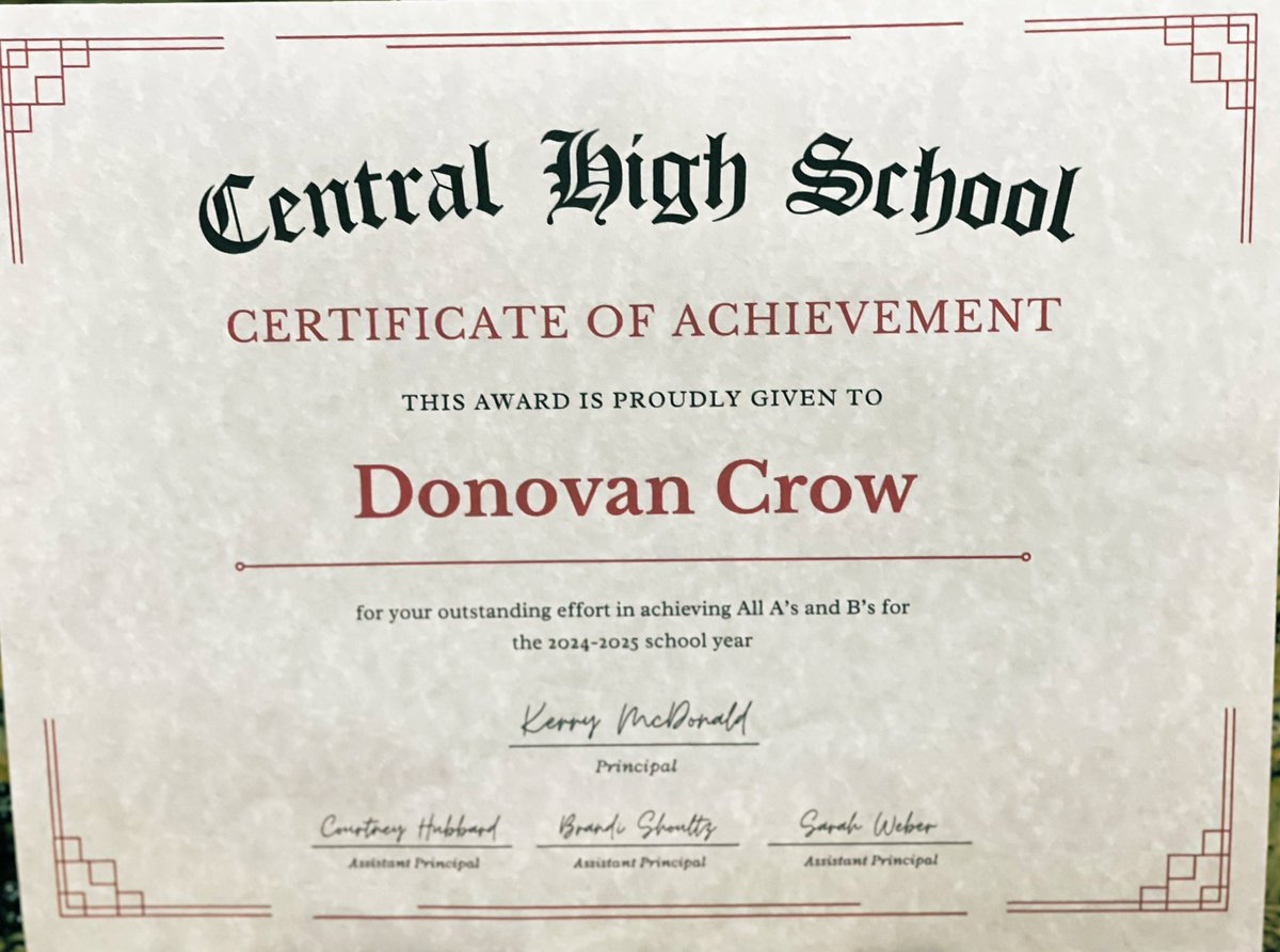 Donovan Crow (@donovancrow1) on Twitter photo Putting in work on and off the field! All A's & B's the entire school year! 📚
#StudentAthlete
#RespectTheGrind
#HonorRoll
<a href="/RecruitDevils/">Central Football</a>
<a href="/HallTechSports1/">Hall-Tech Sports</a> <a href="/BDPRecruiting/">Bryan Payton</a> Putting in work on and off the field! All A's & B's the entire school year! 📚
#StudentAthlete
#RespectTheGrind
#HonorRoll
<a href="/RecruitDevils/">Central Football</a>
<a href="/HallTechSports1/">Hall-Tech Sports</a> <a href="/BDPRecruiting/">Bryan Payton</a>