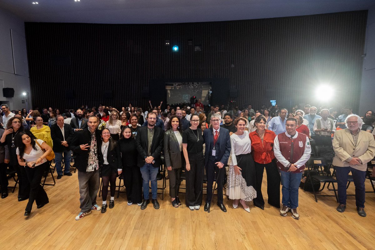 Canal 22 México (@canal22) on Twitter photo <a href="/cultura_mx/">Secretaría de Cultura</a> <a href="/ccurieldeicaza/">Claudia Curiel de Icaza</a> <a href="/alons_mz/">Alonso MZ</a> ¡Bienvenidas y bienvenidos al Canal de las Culturas de México! 📺🤩 <a href="/cultura_mx/">Secretaría de Cultura</a> <a href="/ccurieldeicaza/">Claudia Curiel de Icaza</a> <a href="/alons_mz/">Alonso MZ</a> ¡Bienvenidas y bienvenidos al Canal de las Culturas de México! 📺🤩