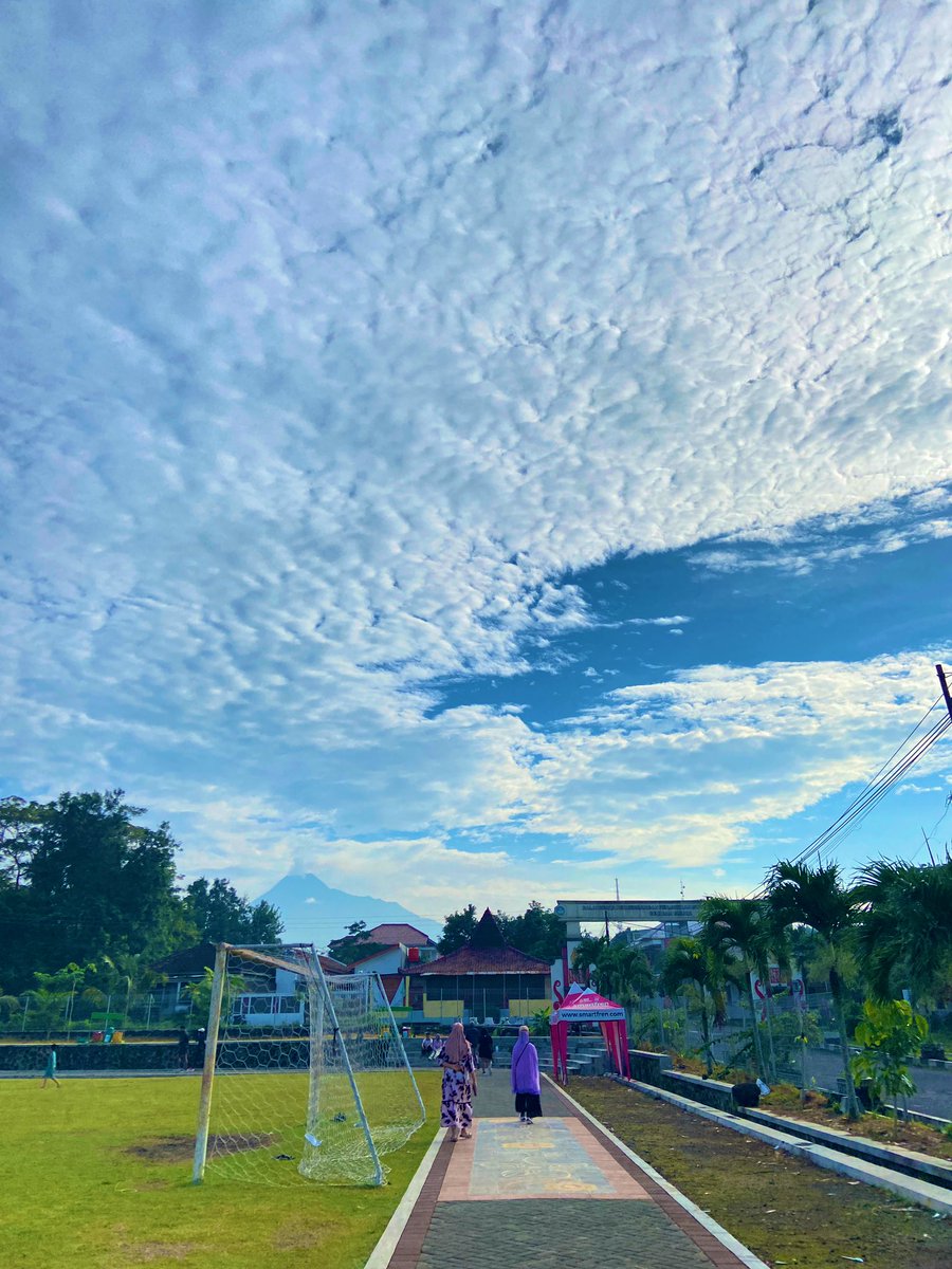 Semangat ribuan langkah per hari