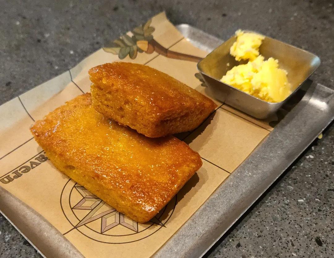 AshleyLCarter1's tweet photo. The food at Epic Universe is excellent. I don't think we're talking enough about that. https://t.co/lzS0CxwJZg