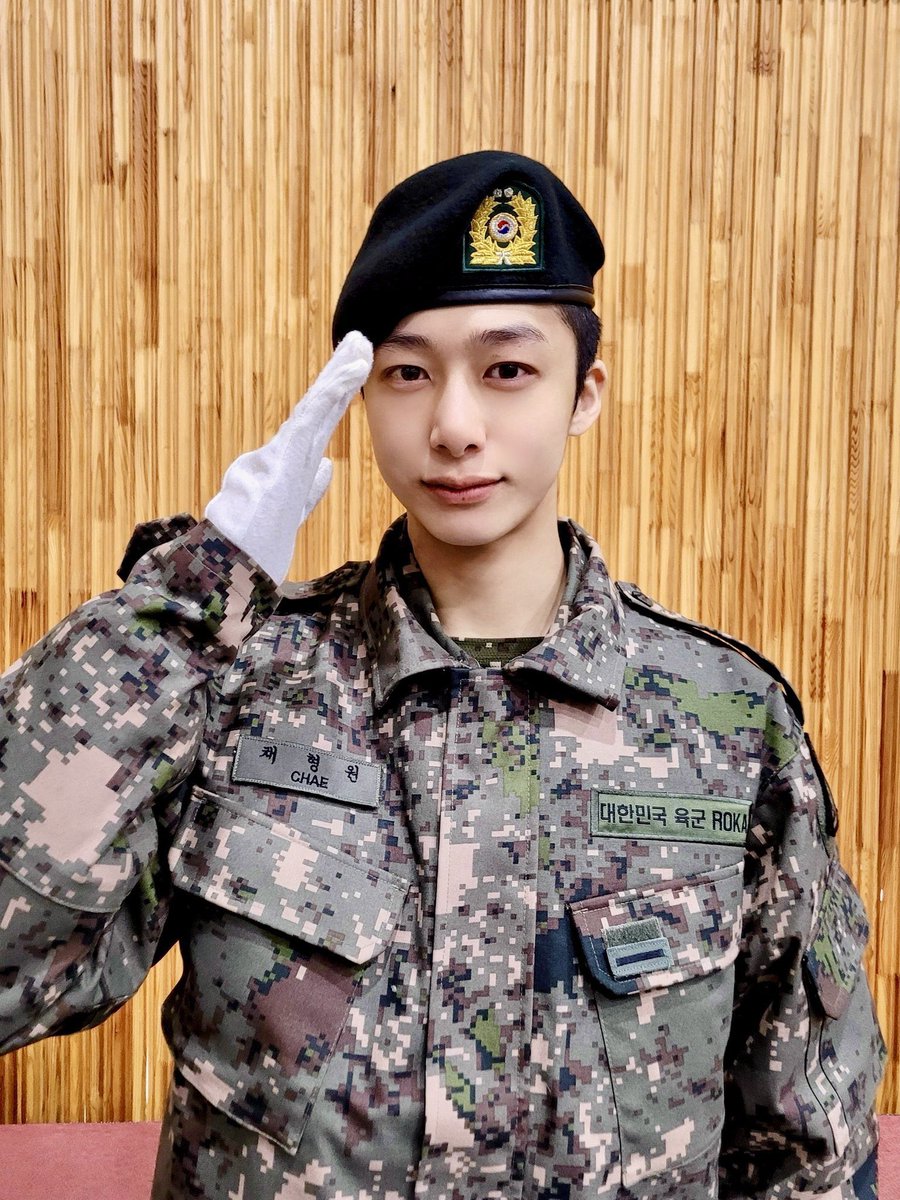 hyungwonspace's tweet photo. after 1.5 years hyungwon is finally back 🥹🫶 https://t.co/Tx6TduERab