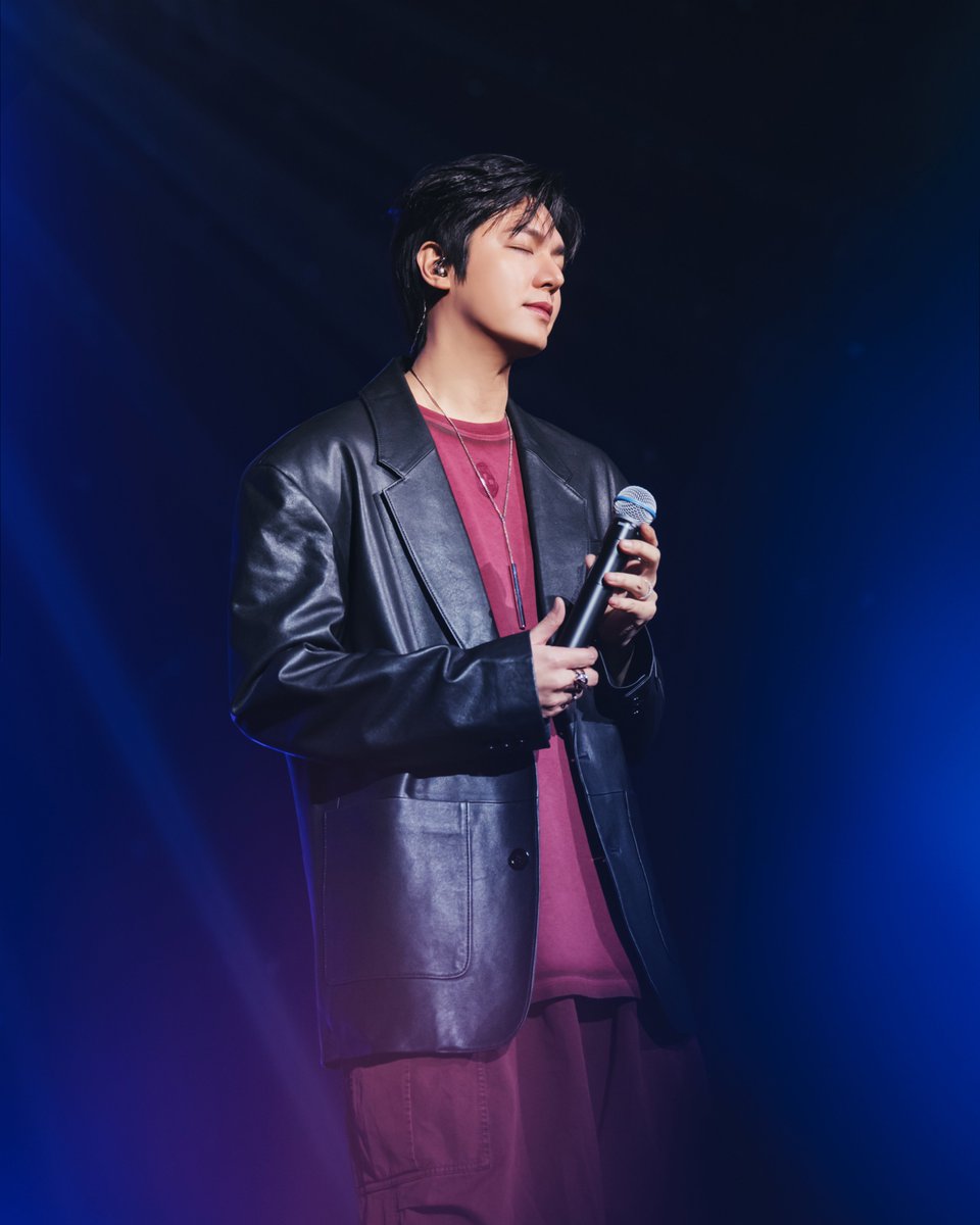 [#LEEMINHO] 
2025 𝘈𝘴𝘪𝘢 𝘍𝘢𝘯 𝘔𝘦𝘦𝘵𝘪𝘯𝘨 𝘛𝘰𝘶𝘳 '𝘔𝘐𝘕𝘏𝘖𝘝𝘌𝘙𝘚𝘌'
8년 만에 마주한, 꿈처럼 반짝였던 시간. 
민호 배우와 미노즈가 함께 만든 잊지 못할 순간들!

솔직한 매력이 엿보였던 토크부터 열기가 가득했던 팀 대항전,
그리고 무대를 가득 채운 민호 배우의 뜨거운