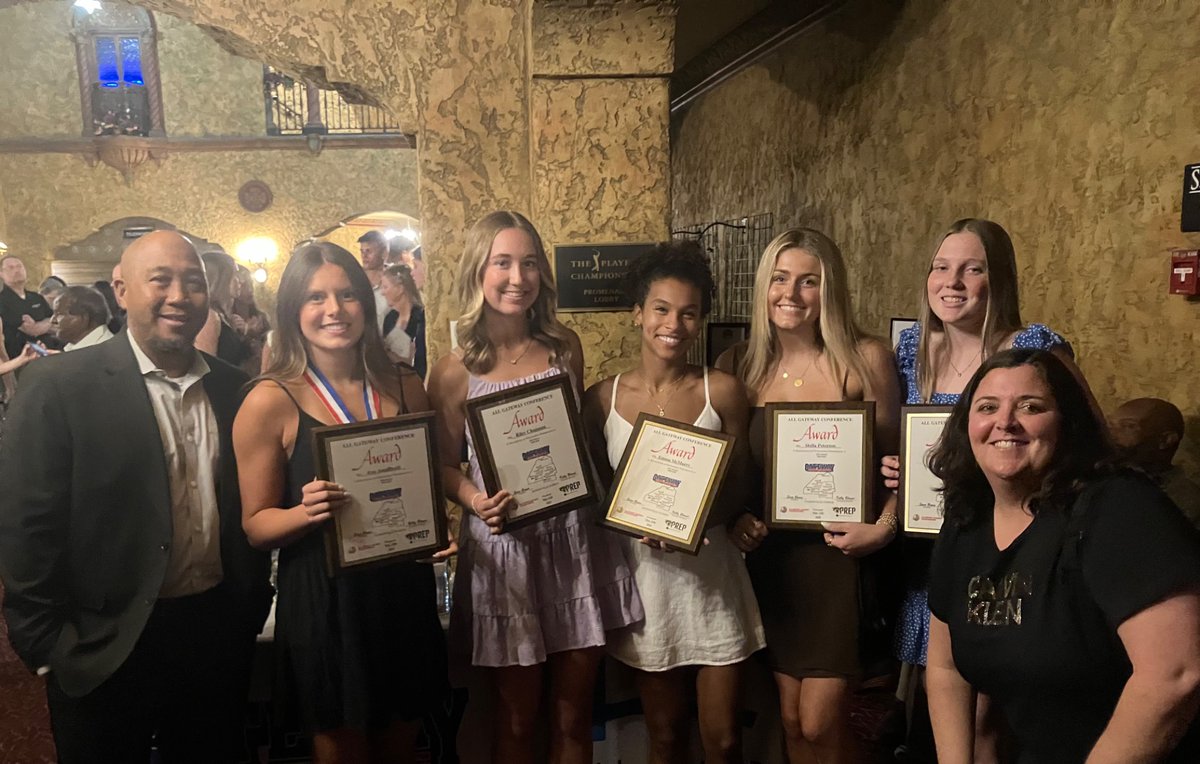 Congratulations to our ‘24-‘25 Gateway all-conference team and the ‘25 conference champions! 💜⚽️ #ladybeachrats

Ava Amalberti
Riley Chapman
Emma McMurry
Stella Peterson
Ryann Clowers
