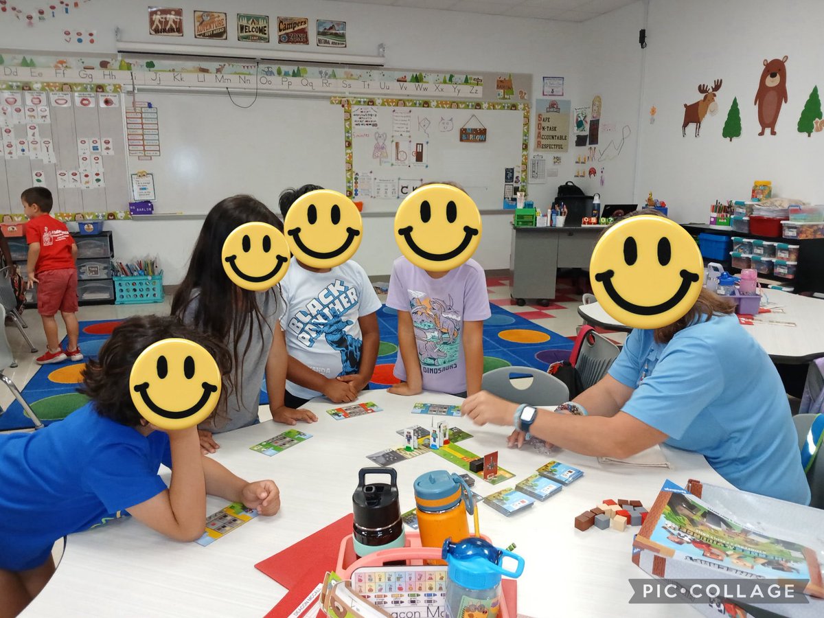 StrieEyes's tweet photo. My class had the best time playing Minecraft Heroes of the Village by @ravensburgerna @tryazon They didn’t want the game to end and asked play again immediately! #minecraft https://t.co/Gt83UsBMUc