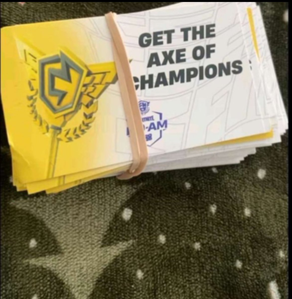 tecwtw's tweet image. Who wants a fortnite ⛏️Pro-AM FNCS Pickaxe code have 20 of them    

Follow + Like + Retweet