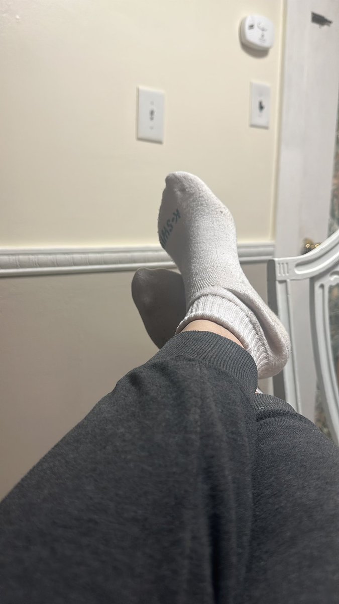 goddessxayy's tweet photo. sooo I bought a house!! renovating is insaneeee😭 can you tell I’ve been hard at work (really my man) https://t.co/uEOrsKoB0z