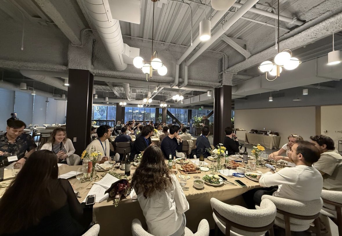 kaysorin's tweet image. Last week’s annual Shabbat dinner with the Jews of OpenAI community had homemade challah, delicious matzo ball soup, and lots of wine with great friends.
After an exhausting week, it was the just dose of love I needed. So grateful for this group 🌻