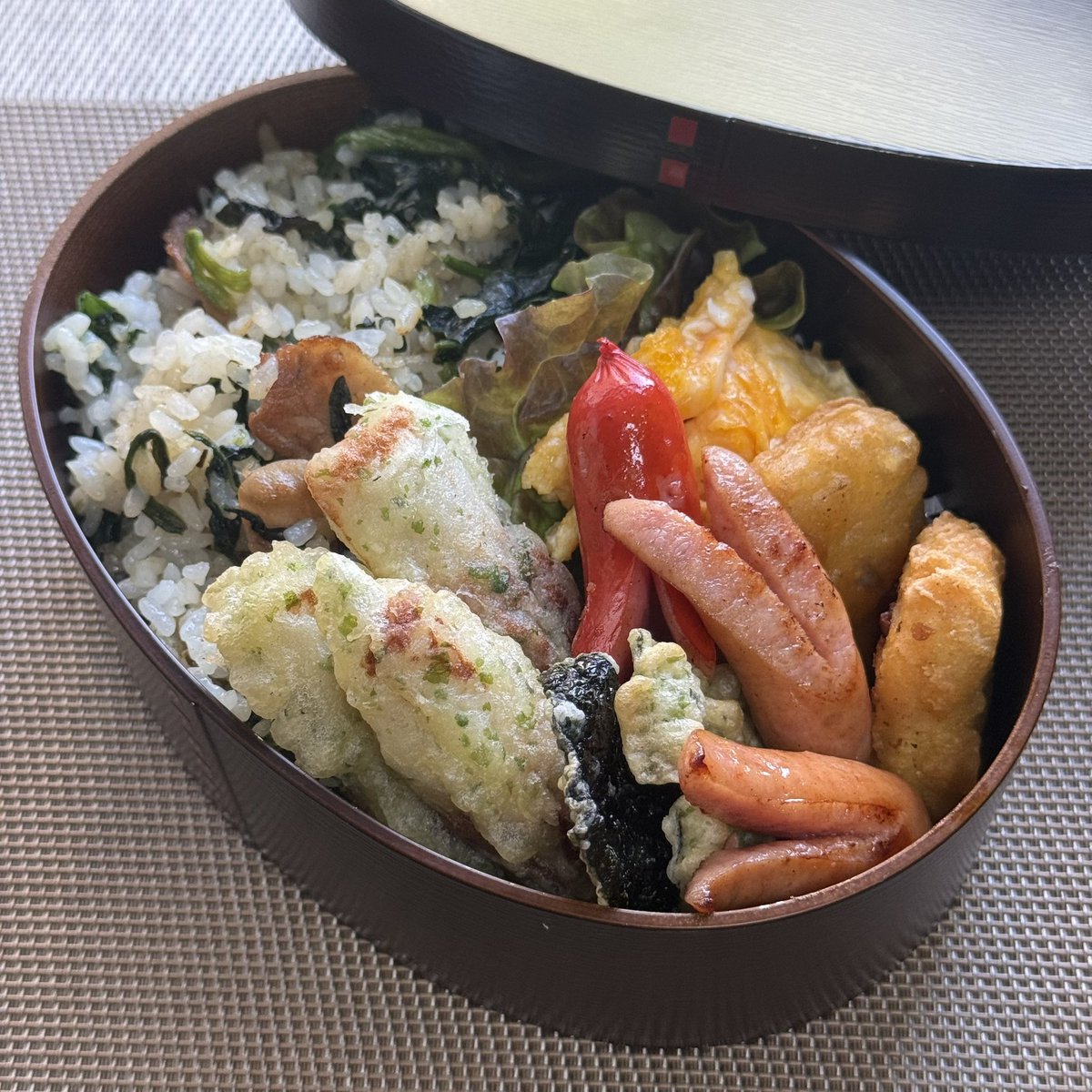 parkocas's tweet photo. #今日のお弁当 最近のお弁当🍱の続き

毎日真面目に作ってるんですよw

#曲げわっぱ #息子弁当 #チビ助のお弁当 #手作り弁当 #お弁当記録 #Twitter家庭料理部 #シングルマザー #お弁当 #お弁当作り楽しもう部 #料理好きな人と繋がりたい https://t.co/z515bW3cje