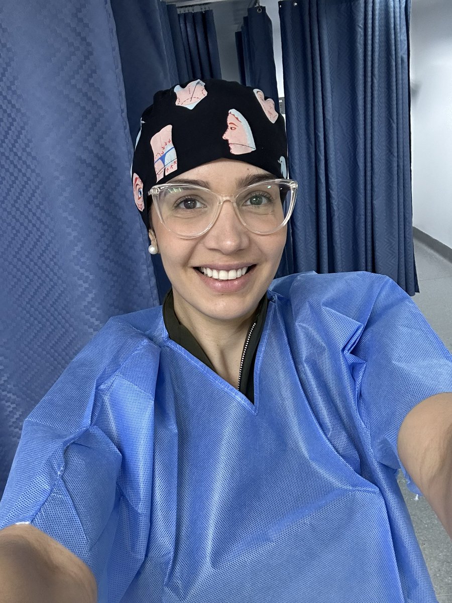 Lunes de Mommy makeover 🤩

Le devolvimos la fortaleza a la pared abdominal después de dos embarazos y reafirmamos los senos después de meses de lactancia materna.