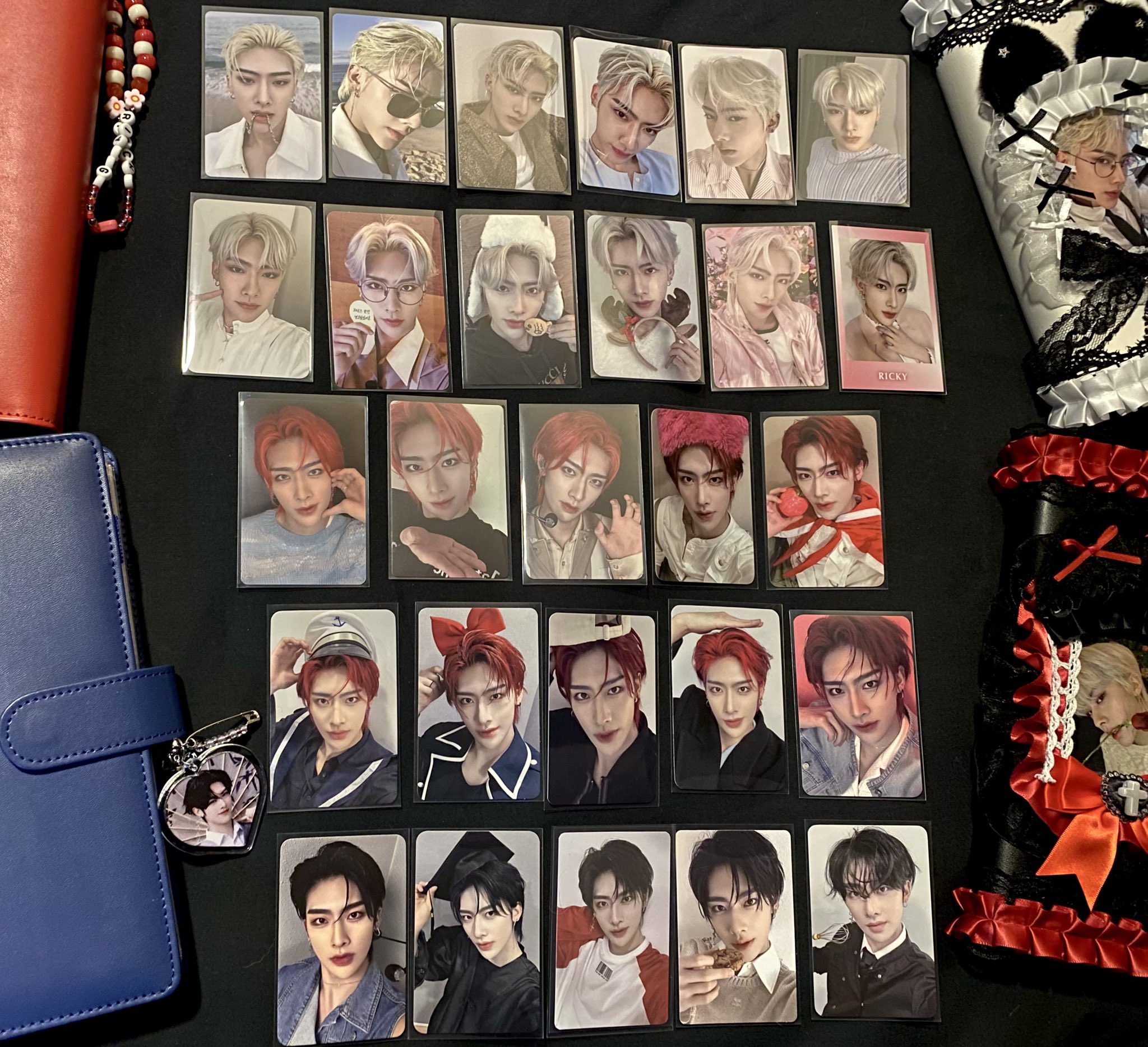 photocards - Search / X