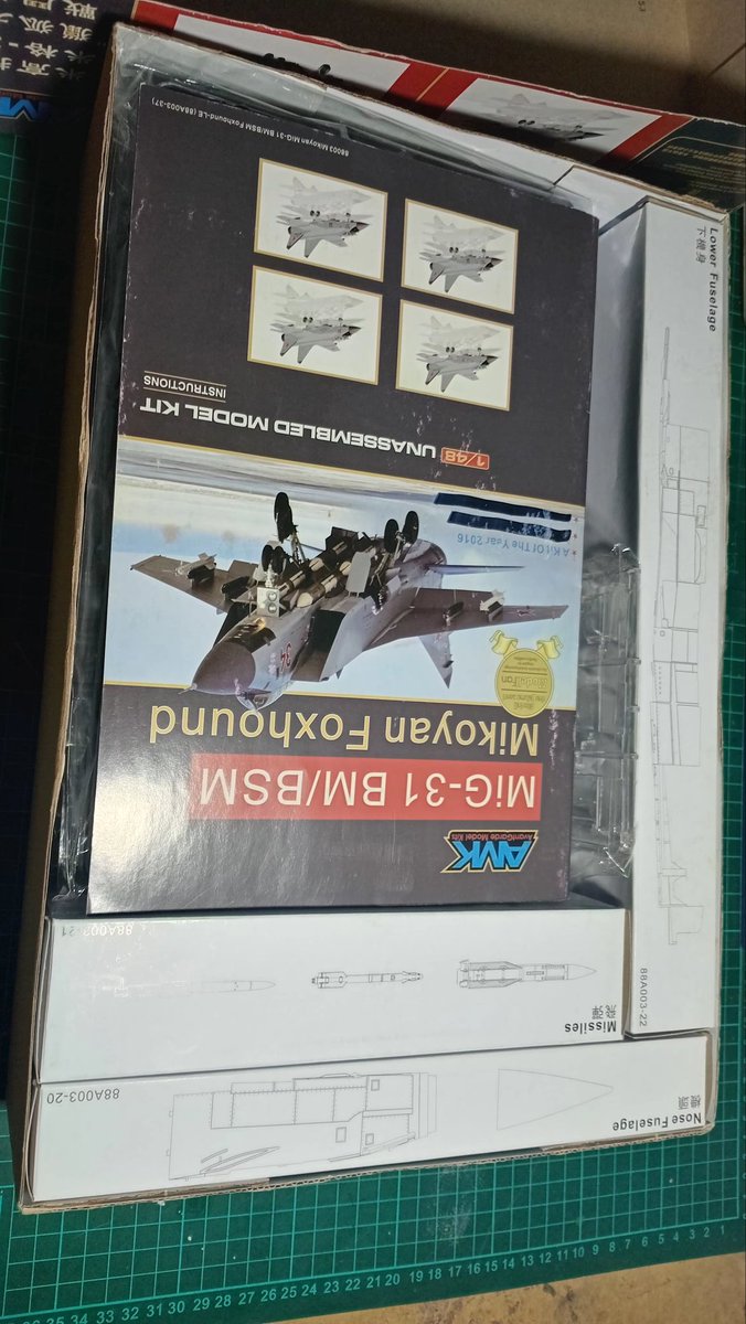 gonzaconti_18's tweet image. #Mig31 #Foxhound #AMK 1/48 #ScaleModels #ScaleAircraft