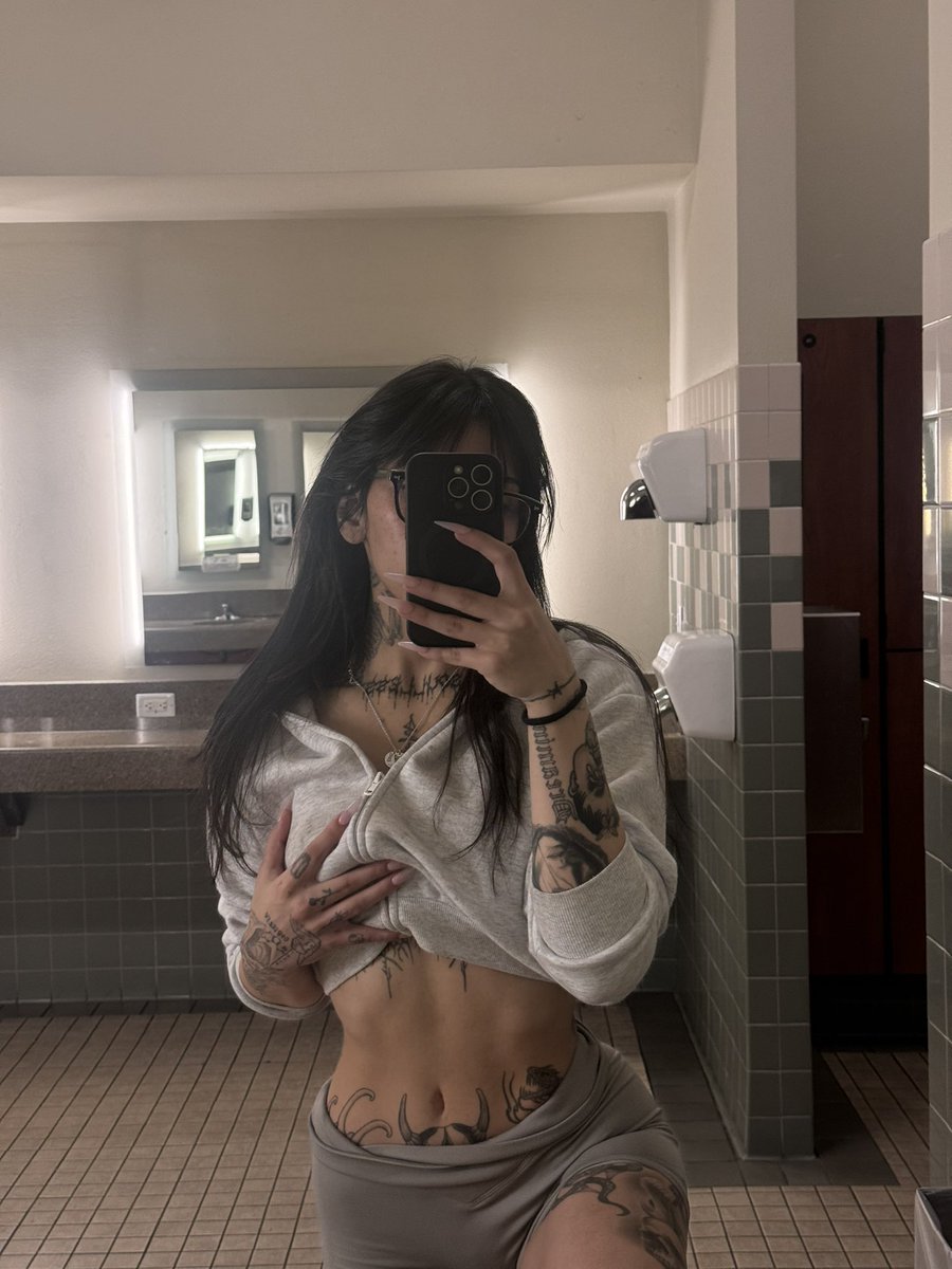 Nadine❄️ tweet media