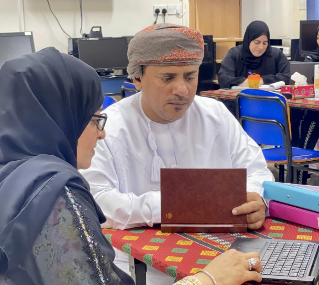 اللجنة المركزية تُجري زيارة ميدانية لتقييم المدارس المشاركة في مبادرة "المدارس المعززة للصحة" ب #تعليمية_الظاهرة 
حيث شملت زيارة لمدرسة مجزي ومدرسة كبارة ومدرسة خضراء عبري .