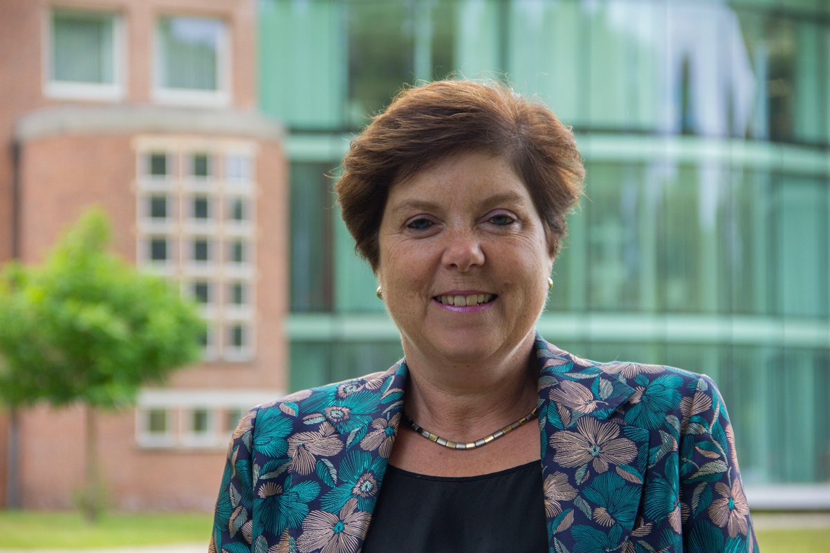 .<a href="/WillemienKoning/">Willemien Koning</a> over woningbouw Edam-Volendam: Goed dat ontheffing voor De Lange Weeren nu eindelijk komt. Er is veel behoefte aan woningen en dit is een goed plan met 30% sociaal. Er moet meer ruimte komen voor grotere woningbouwprojecten, dit is volgens CDA een goede locatie.