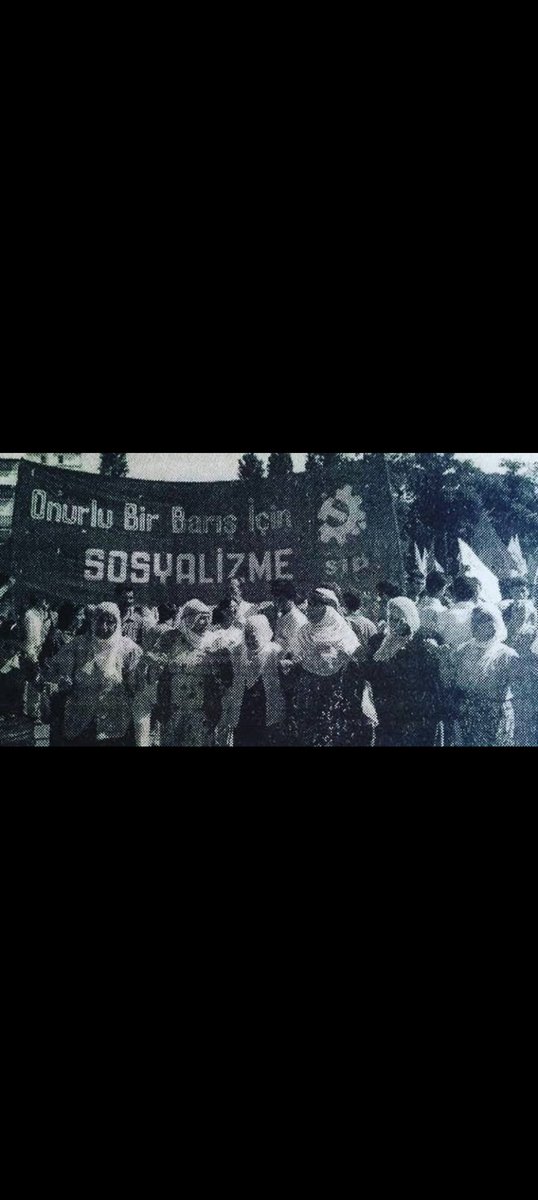 Saraya karşı savaş....
Savaşa karşı onurlu bir barış...
Barışla beraber Sosyalist Türkiye