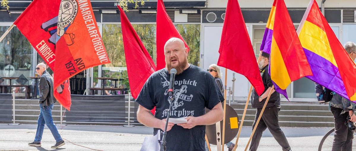 Arthur Neslen <a href="/ArthurNeslen/">Arthur Neslen</a> tells the inspiring story of Erik Helgeson, a Swedish docker who resisted Israel's war machine.

'Erik, 42, is the vice-chair of the Swedish Dockworkers’ Union and he cared deeply for the security of his members – and also for the safety of Gazan