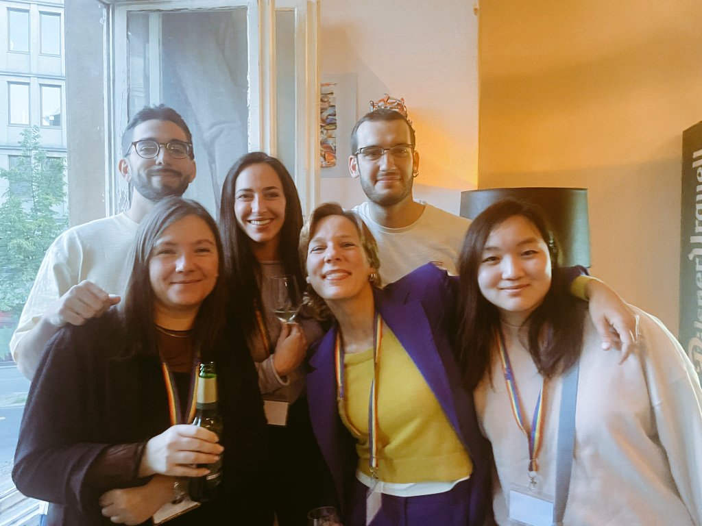 Enjoying the single cell community at #ISCO2025 with my labsito