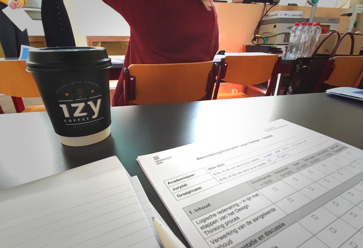 Koen_VdE's tweet image. ⚖️ One of my favorite days of the year is when I can evaluate the Legal Design projects of law students @ugent.

🏆 After teaching the principles of #informationdesign, and providing feedback, it&apos;s rewarding to see them proudly show their work to the jury.

1/3