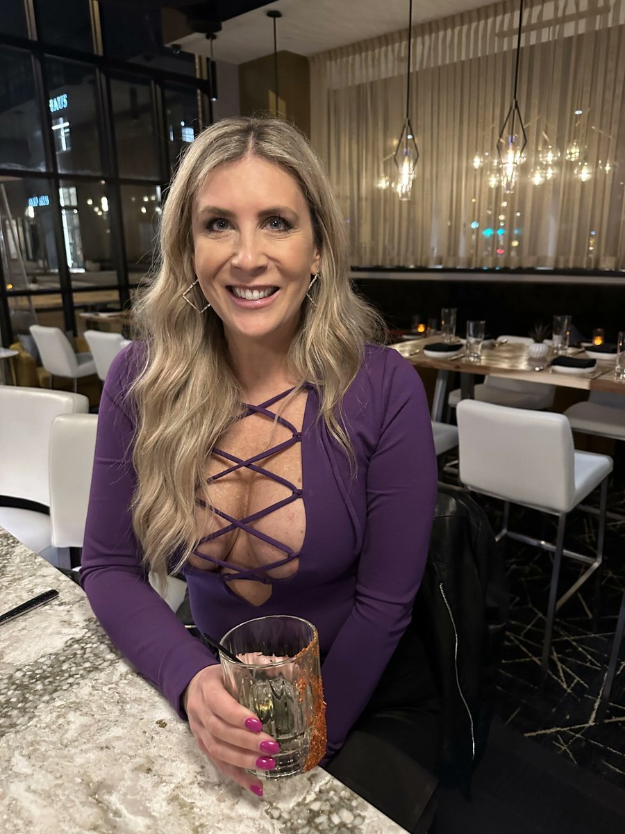 Mommy-Caryn tweet media