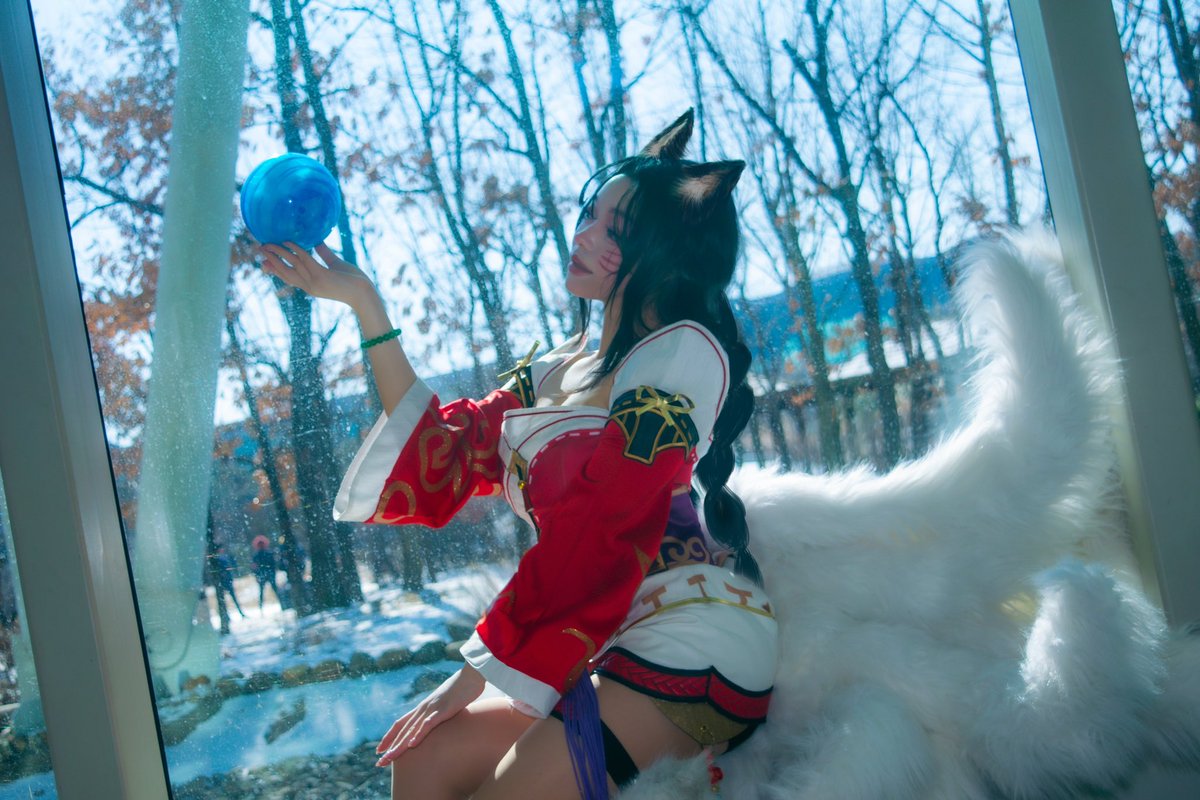 “망설이지 말아요, 뭘 원하는지 알고있어요” 🦊

𝑳𝒆𝒂𝒈𝒖𝒆 𝒐𝒇 𝑳𝒆𝒈𝒆𝒏𝒅  - 𝑨𝒉𝒓𝒊
#LOL #LeagueofLegends #lolcosplay #cosplayer #ahri
#롤코스프레 #コスプレ #角色扮演
