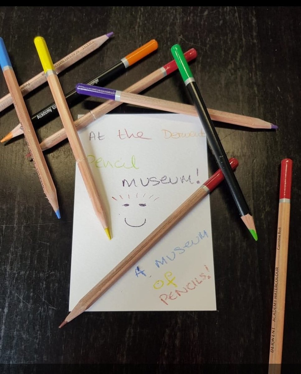 Just found out it's National Stationery Week  thanks to the contestant on #ScottMills easiest quiz on the radio ✏️🖇😄
Enjoy your stationery everyone 😍
#stationery