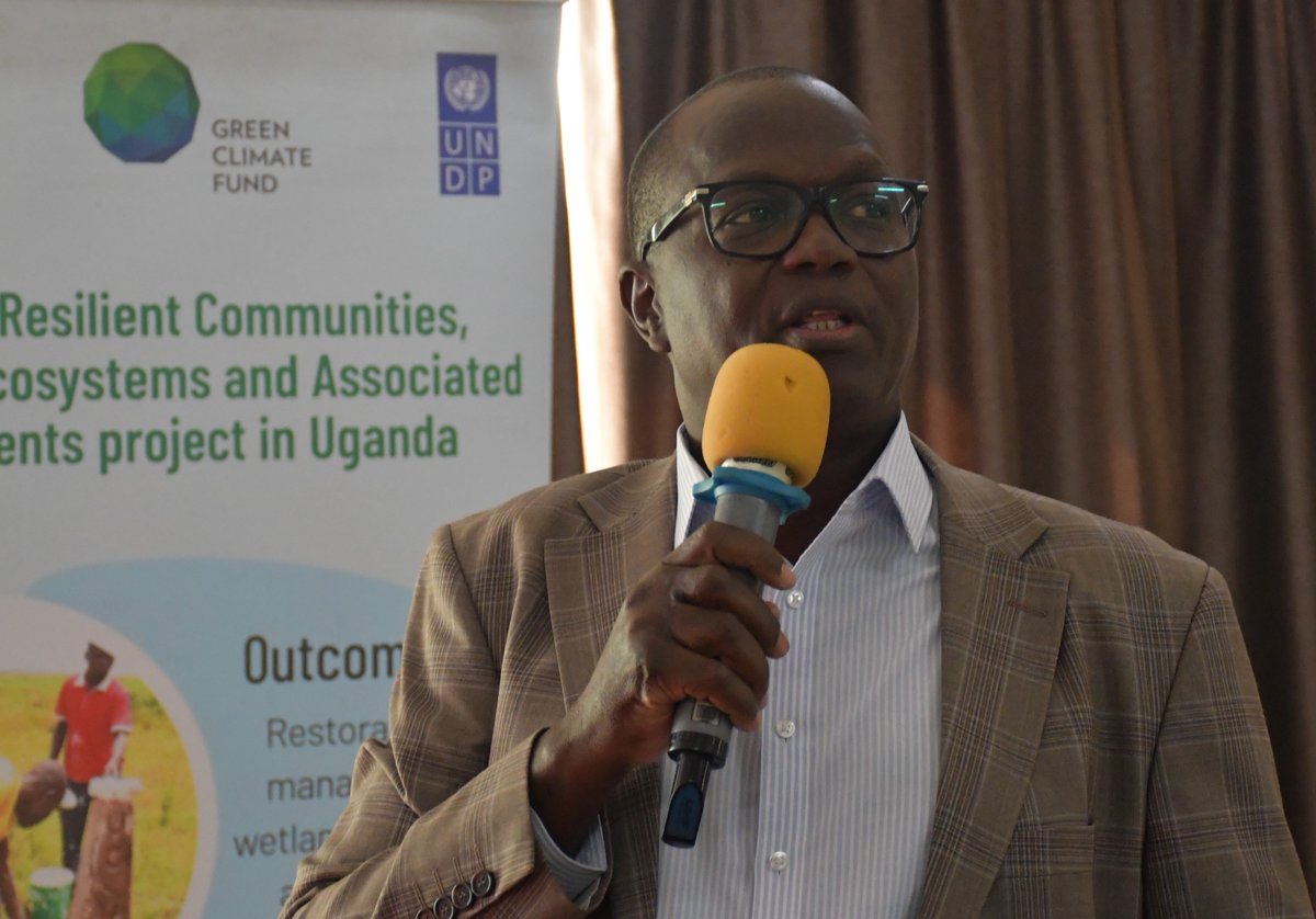 CfprojectG's tweet image. Under @theGCF project, 90 sub-county and district social safeguard focal points in 12 south-western districts receive technical support in a bid to improve the safety of wetland-dependent communities. This is aimed at increasing project benefits.