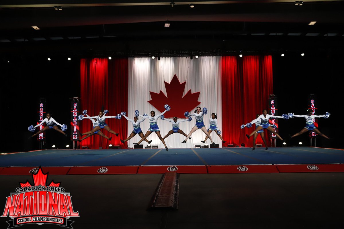FÉLICITATIONS à notre troupe de pom cheer qui a remporté les grands honneurs de sa division au Championnat national canadien @cdncheer pour une troisième année consécutive 🏆 WOW 🎉🎉🎉  
Merci aux entraîneurs Mmes Amy-Lynn Unhola, Kathryn Auger et Giuliana Di Stefano !