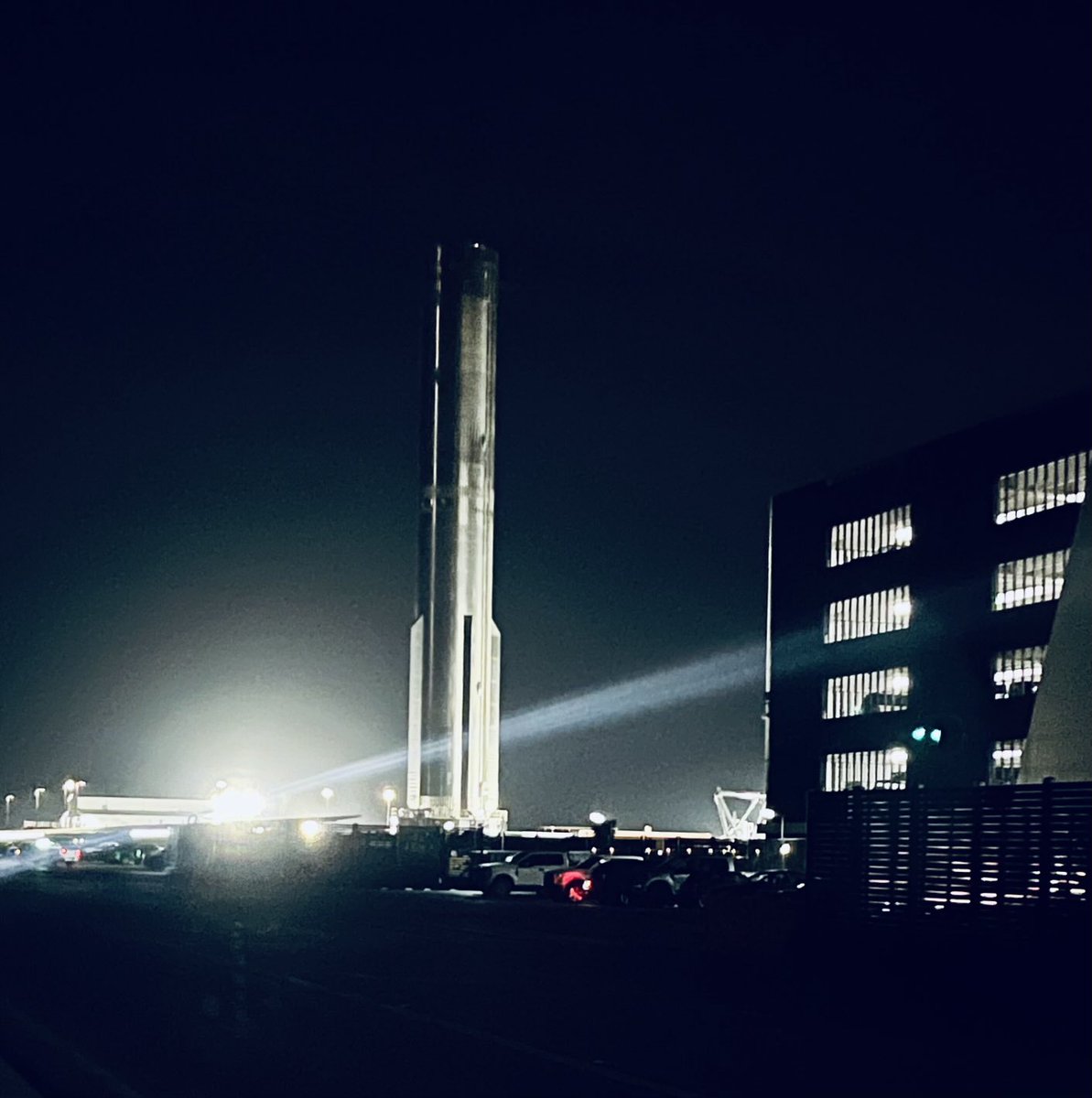 Booster 14.2 moving to the launch pad.