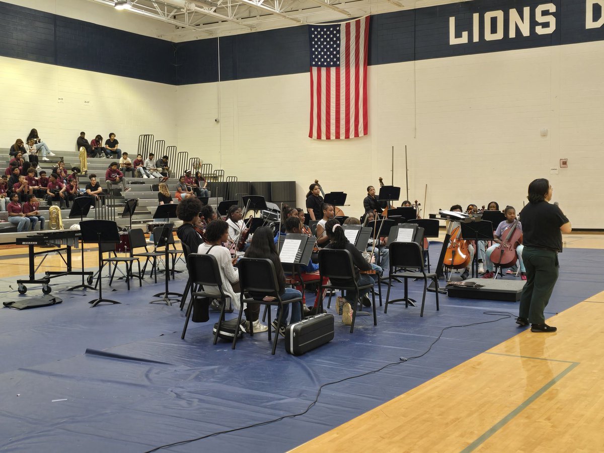 Caitlin Boyd (@caitlinboyd21) on Twitter photo We were happy to host our rising 6th graders from <a href="/LuellaES_HCS/">Luella Elementary School</a> , <a href="/BES_hcs/">Bethlehem Elementary</a> , and <a href="/OAK_HCS/">Oakland Elementary</a> !!! We look forward to you being part of the lion's den!!! <a href="/LuellaMS_HCS/">Luella MS - Official</a> We were happy to host our rising 6th graders from <a href="/LuellaES_HCS/">Luella Elementary School</a> , <a href="/BES_hcs/">Bethlehem Elementary</a> , and <a href="/OAK_HCS/">Oakland Elementary</a> !!! We look forward to you being part of the lion's den!!! <a href="/LuellaMS_HCS/">Luella MS - Official</a>