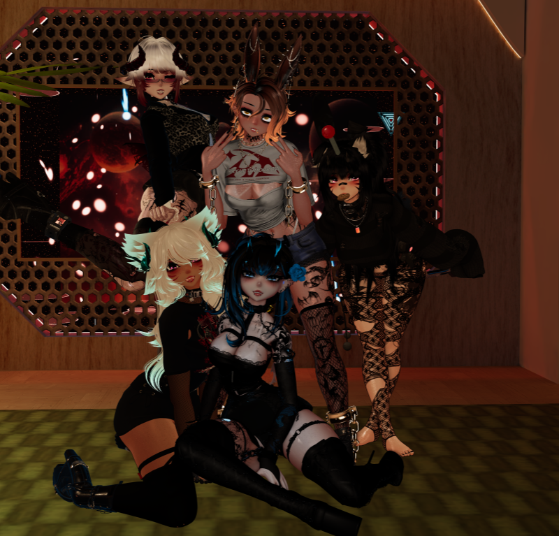 roflgatorOW's tweet photo. Finally got to meet my mutes, minus jouffa who actually only exists in the virtual world. https://t.co/FFGPqrT6R4