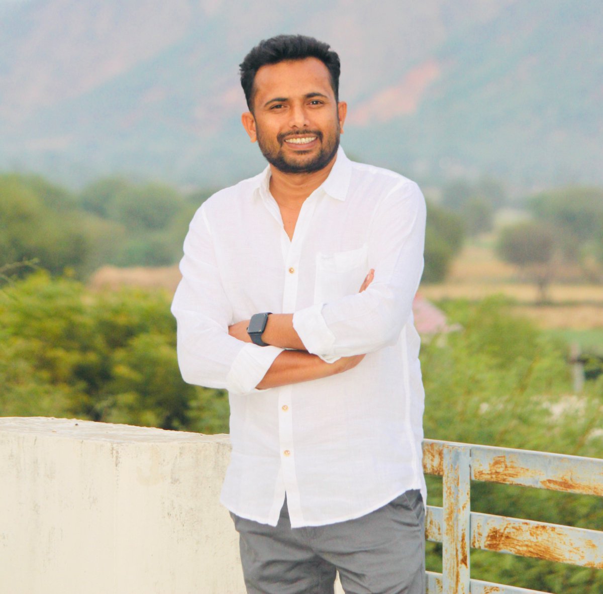 भीड़ का हिस्सा बनने से अच्छा है कि आप ख़ुद अपनी राहें तैयार करें.!