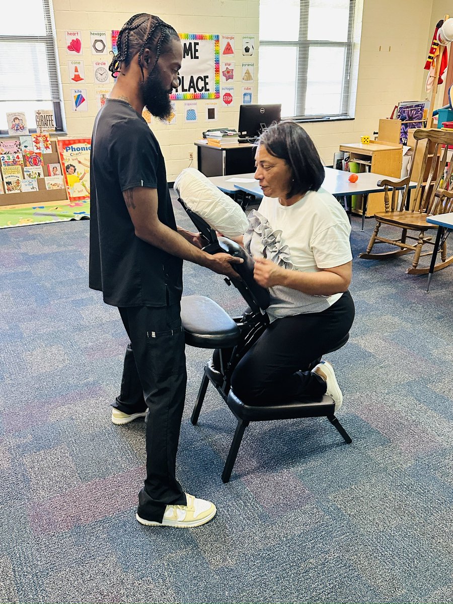 GESTigersSC's tweet image. Last week Geiger’s teachers began celebrating Teacher Appreciation Week Monday with a relaxing massage from Dana and a hearty breakfast.