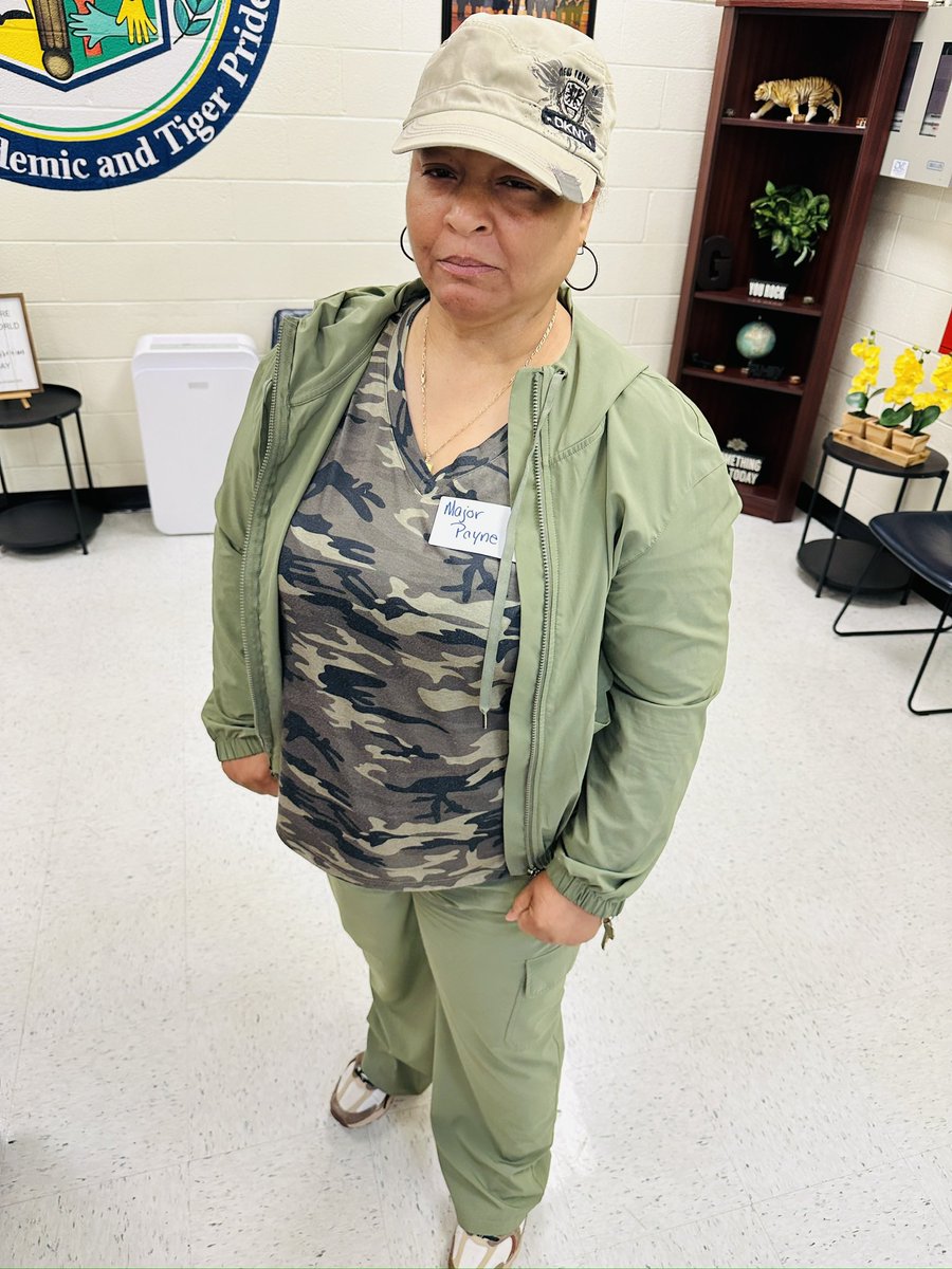 GESTigersSC's tweet image. To wrap up Teacher Appreciation Week and underground spirit week Friday, was disguise day. Can you guess the teacher