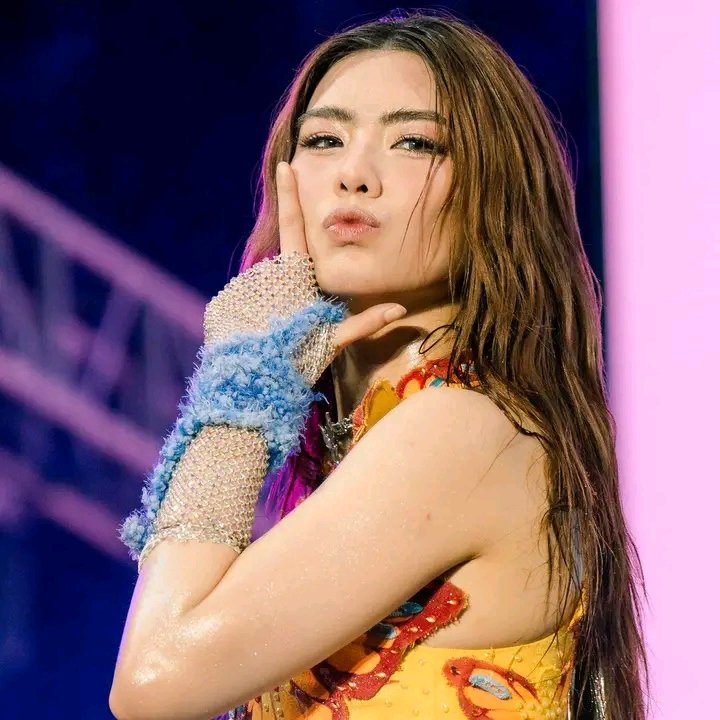 ursmikhaa's tweet image. Cute as hell                    WHAT THE HELL?