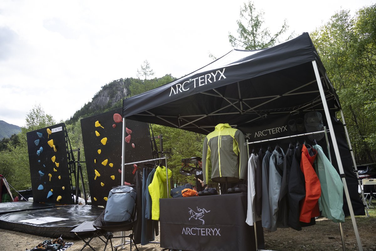 ＼クライムオン!! 出店ブース情報／

『ARC’TERYX』

CLIMBING CHALLENGE in OGAWAYAMAを開催します。
毎年恒例の、クライミングウォールを設営し、上級者と初級者にクラスを分けて、ミニコンペを開催する予定です。

funq.jp/peaks/article/…