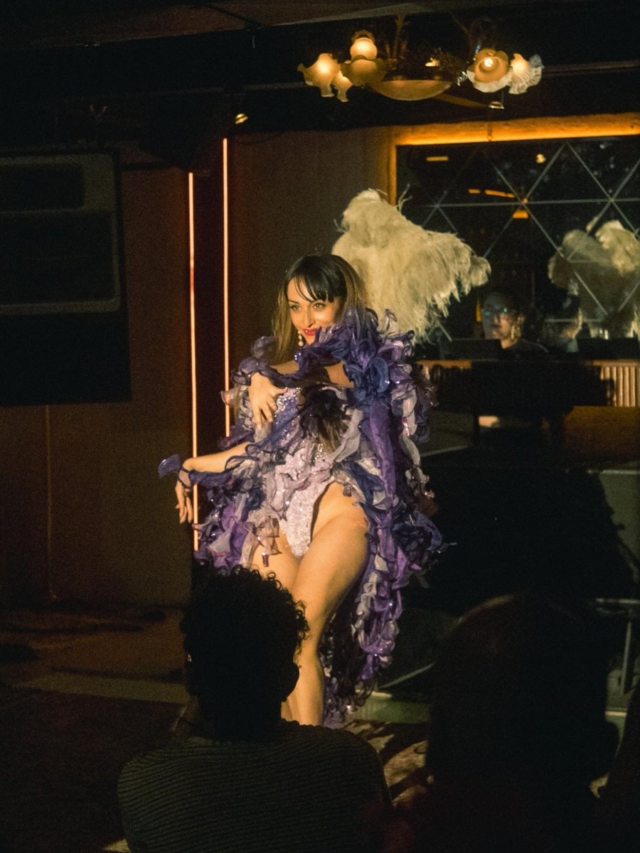 💜 Viernes 16 de Mayo en Secreto Condesa CDMX

💜 Sábado 24 de Mayo en Teatro Dramático de Monterrey junto a nuestras hermanas de @fantasiadeburlesque

💜 Sábado 14 de junio en Cozana Prime Oaxaca 

Las entradas están disponibles en 
passline.com/eventos/deliri…