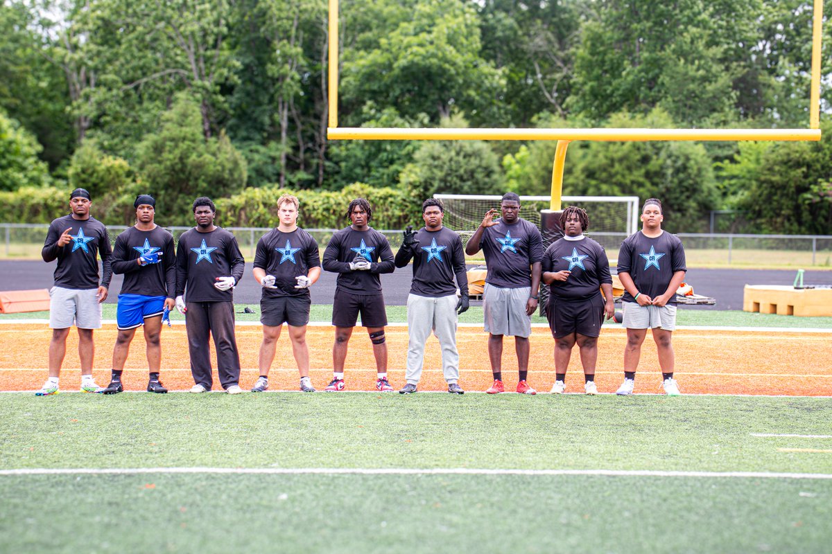 CFI Carolinas MEGA Showcase Top Defensive Line

168 - Kayden Smith - West Charlotte
161 - Ja'Shawn Shaw - West Charlotte 
260 - Caniyus Rushing - Monroe
268 - Jaden George - North Mecklenburg
332 - Brantley Messick - Southern Alamance
MORE ⬇️⬇️⬇️