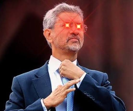 ronitsingh2006's tweet image. Modi&apos;s 88 foreign trips since 2014 &amp;amp; Jaishankar&apos;s 83 visits yielded no true allies for India. As Modi&apos;s &quot;Paw Paw&quot; in the US declared the ceasefire, Jaishankar kept churning out laser-eye reels, leaving India&apos;s global clout in question. #modiforeignpolicy #jaishankar #ceasefire