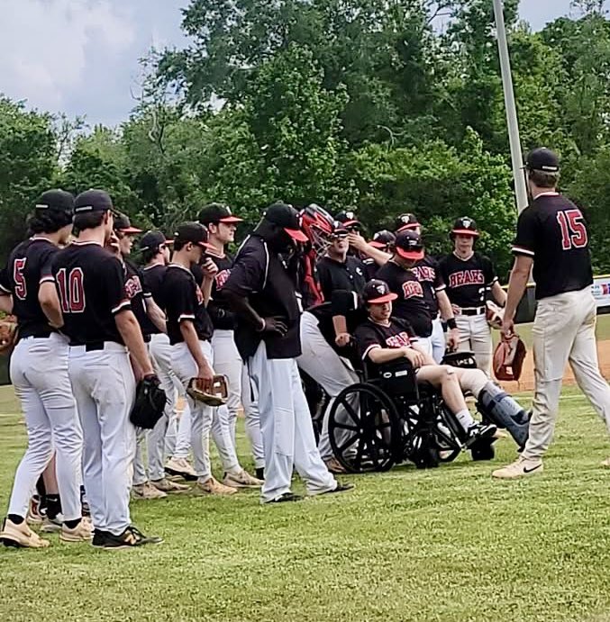 Cottonwood Baseball (@chsbears_bsbl) on Twitter photo Senior starter Jaxxon Davis <a href="/jaxxondavis12/">Jaxxon Davis</a> is the perfect example of what you want in a Teammate. A broken leg and surgery the day before the playoffs couldnโt keep Davis from being with his Team. Congrats on a great year kid. The skyโs the limit 12. ๐ Senior starter Jaxxon Davis <a href="/jaxxondavis12/">Jaxxon Davis</a> is the perfect example of what you want in a Teammate. A broken leg and surgery the day before the playoffs couldnโt keep Davis from being with his Team. Congrats on a great year kid. The skyโs the limit 12. ๐