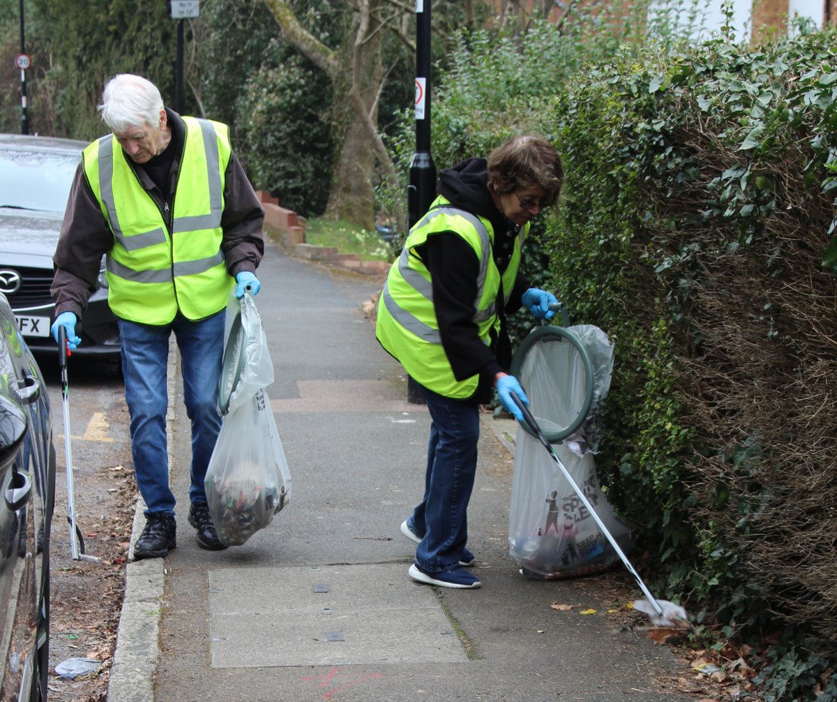 LITTER PICK SUNDAY 18th May
Our next Litter Pick will be held on Sunday 18th May. We meet at 10am at the Kenley Station Car Park. Croydon Council will provide all kit needed. Our pick last a maximum of 2 hours. Make a difference to your community and join us. All welcome.