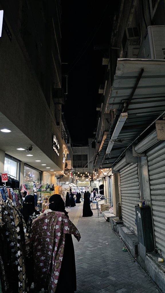 lo99rt's tweet image. أيام الشتاء 📷