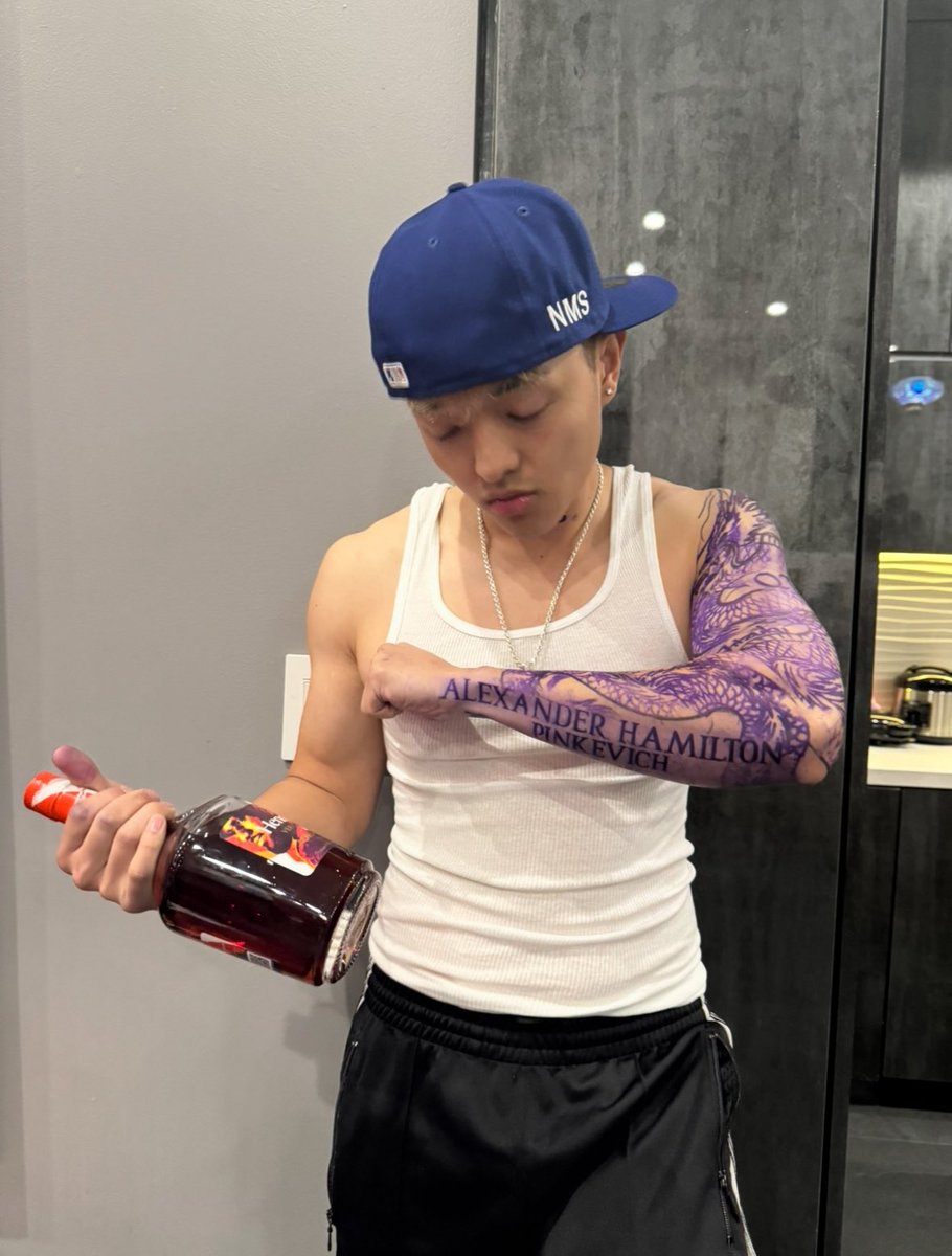 JasonTheWeen tweet media