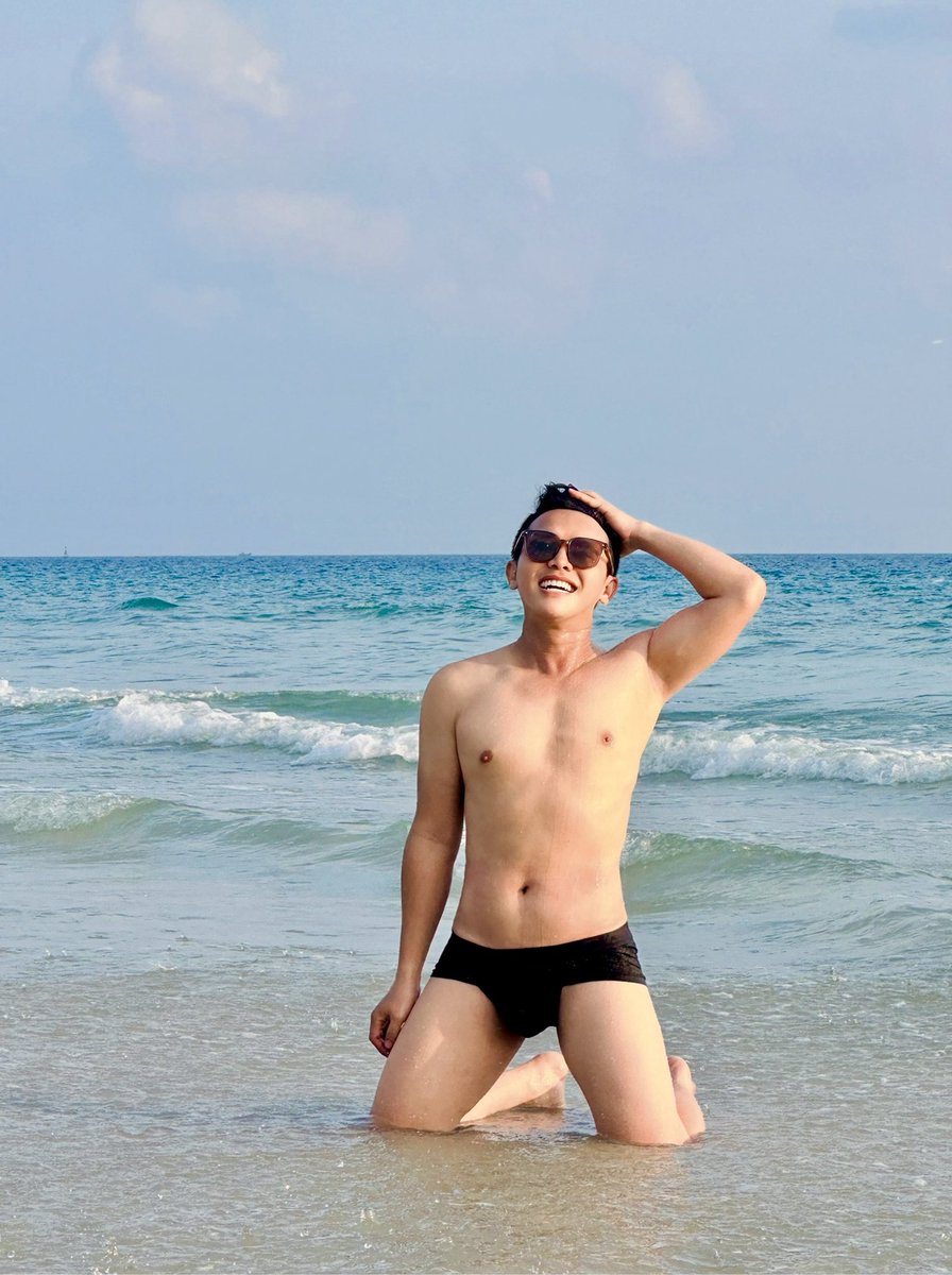 There's only two types of guys out there
Ones that can hang with me and ones that are scared
So, baby, I hope that you came prepared