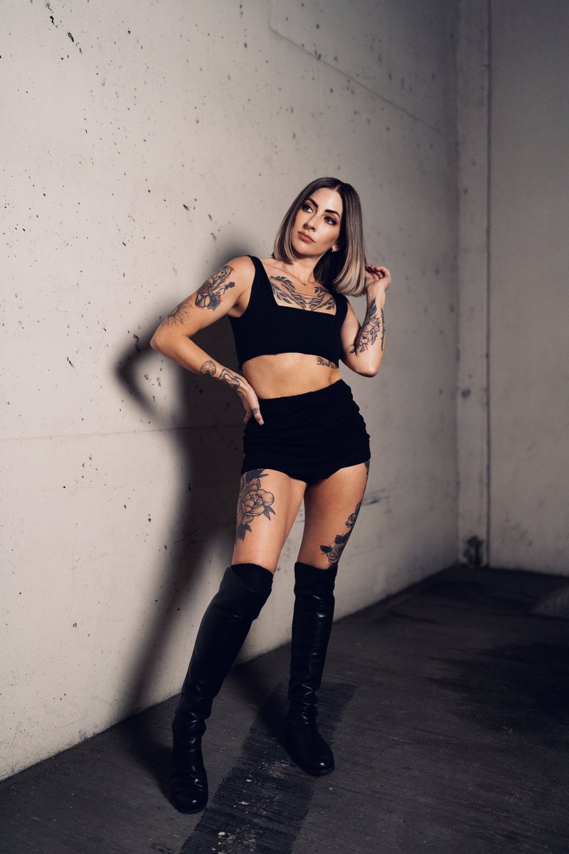 ThatDreas's tweet photo. https://t.co/8rV7HlCt3S #onlyfans https://t.co/VOIFt8HPNu