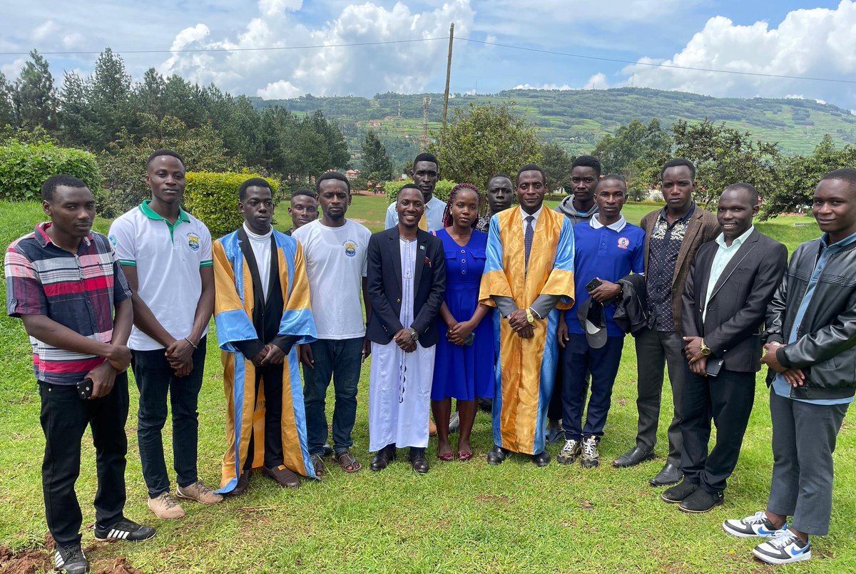 NKOBAZAMBOGO UGANDA (@nkobazambogo_u) on Twitter photo Bannakibiina kya Nkobazambogo Kabale University ne Ssentebe wa Nkobazambogo mu ggwanga Omw. Adrian Abraham Lubyayi. Mwebale nnyo nnyini bannaffe.
<a href="/AdrianLubyayi_1/">ADRIAN ABRAHAM LUBYAYI</a>
#Nkobazambogo #ZambogoKabale Bannakibiina kya Nkobazambogo Kabale University ne Ssentebe wa Nkobazambogo mu ggwanga Omw. Adrian Abraham Lubyayi. Mwebale nnyo nnyini bannaffe.
<a href="/AdrianLubyayi_1/">ADRIAN ABRAHAM LUBYAYI</a>
#Nkobazambogo #ZambogoKabale