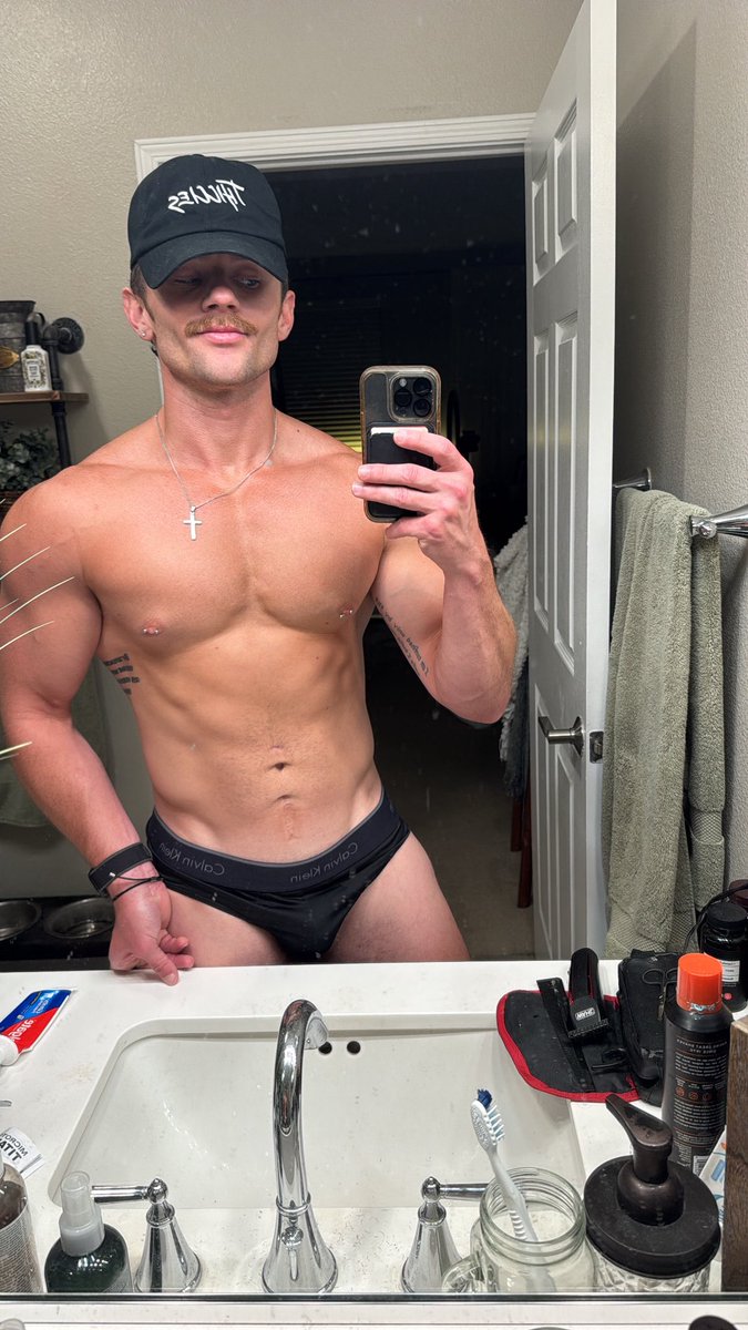 chadderbate's tweet image. Goodnight y’all 😴