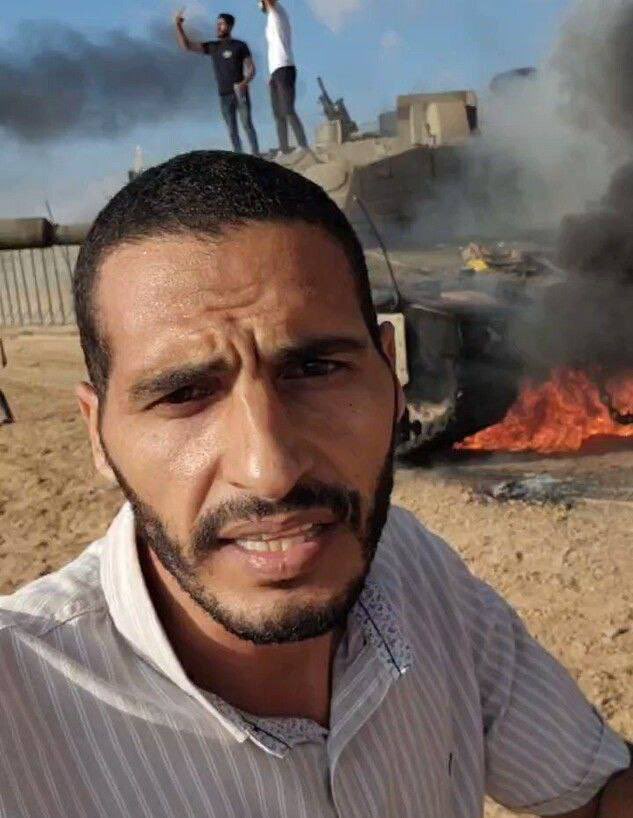 أغاظهم حسن، أغضبهم، أزعجهم… لأنه صوّرهم مذلّين، مهانين، تدوس أقدام مقاومينا عليهم، ورؤوسهم في الأرض.
كشف هشاشتهم، وفضح ضعفهم، وأظهر للعالم حقيقة هذا “الجيش الذي لا يُقهر”.

لهذا السبب يحتفل جمهورهم وجيشهم باغتيالك يا بطل.
لكن صور ذلّهم التي وثّقتها لن تُمحى من عقولنا، ولن يستطيع