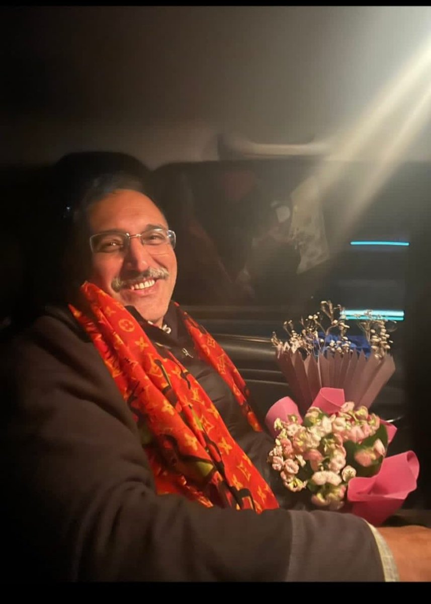 32 yıl sonra tarifi olmayan duygular içindeyim. Ağlıyorum, gülüyorum ve öfkeliyim. Tekrar hoş geldin can kuzen.#soydanakay